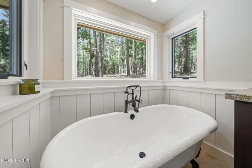 5720 Money, Beckwourth, California 96129, 2 Bedrooms Bedrooms, ,3 BathroomsBathrooms,Residential,Residential,Money,250056974
