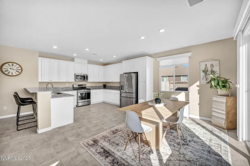 125 Oakmont, Dayton, Nevada 89403, 4 Bedrooms Bedrooms, ,2 BathroomsBathrooms,Residential,Residential,Oakmont,250056975