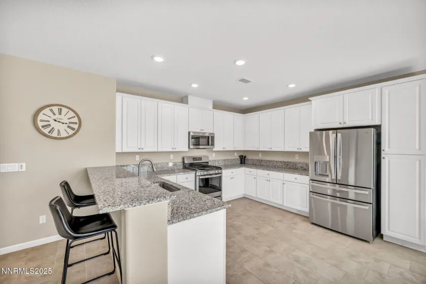 125 Oakmont, Dayton, Nevada 89403, 4 Bedrooms Bedrooms, ,2 BathroomsBathrooms,Residential,Residential,Oakmont,250056975