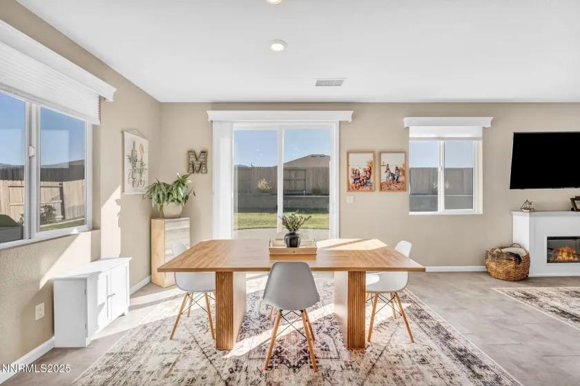 125 Oakmont, Dayton, Nevada 89403, 4 Bedrooms Bedrooms, ,2 BathroomsBathrooms,Residential,Residential,Oakmont,250056975