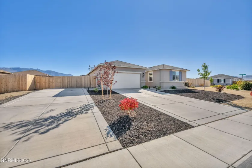 125 Oakmont, Dayton, Nevada 89403, 4 Bedrooms Bedrooms, ,2 BathroomsBathrooms,Residential,Residential,Oakmont,250056975
