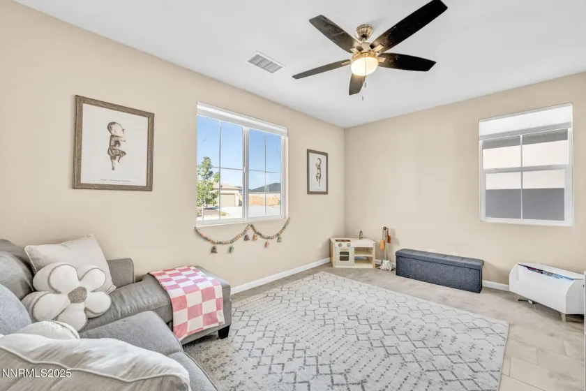 125 Oakmont, Dayton, Nevada 89403, 4 Bedrooms Bedrooms, ,2 BathroomsBathrooms,Residential,Residential,Oakmont,250056975