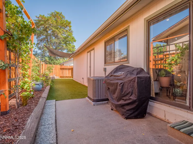 120 Summerset, Verdi, Nevada 89439, 2 Bedrooms Bedrooms, ,2 BathroomsBathrooms,Residential,Residential,Summerset,250056980