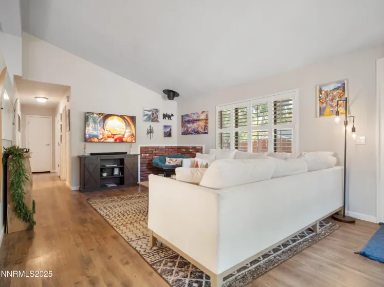 120 Summerset, Verdi, Nevada 89439, 2 Bedrooms Bedrooms, ,2 BathroomsBathrooms,Residential,Residential,Summerset,250056980