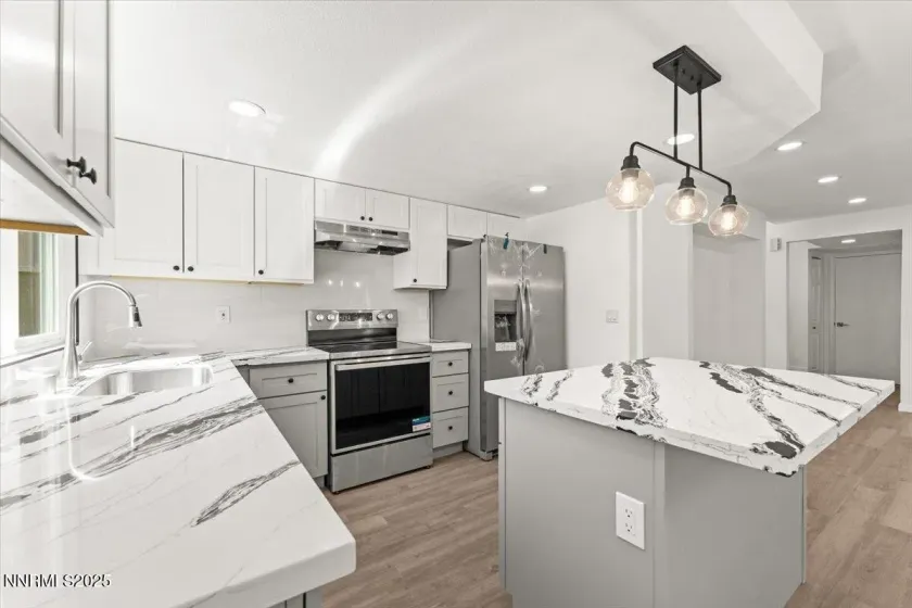 2719 Chavez, Reno, Nevada 89502, 3 Bedrooms Bedrooms, ,3 BathroomsBathrooms,Residential,Residential,Chavez,250051816