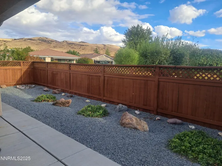 1851 Cosenza, Sparks, Nevada 89434, 2 Bedrooms Bedrooms, ,2 BathroomsBathrooms,Residential,Residential,Cosenza,250056983