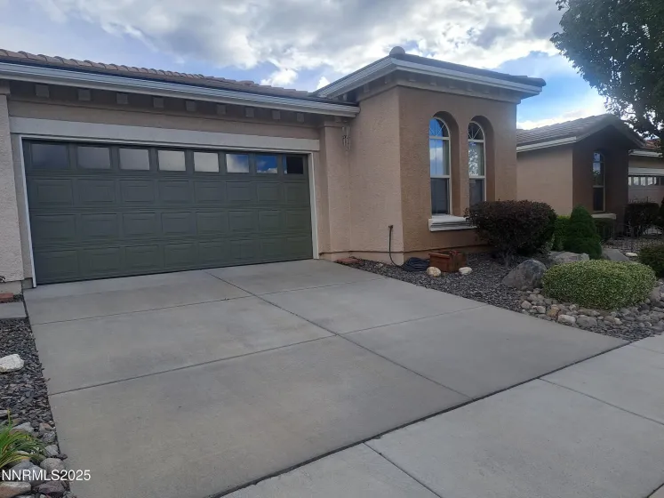 1851 Cosenza, Sparks, Nevada 89434, 2 Bedrooms Bedrooms, ,2 BathroomsBathrooms,Residential,Residential,Cosenza,250056983