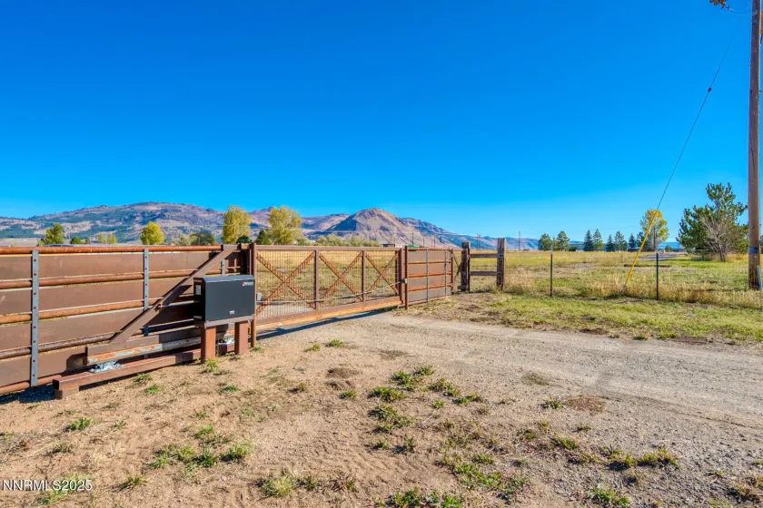 81184 State Route 70, Beckwourth, California 96129, ,Commercial Sale,Residential,State Route 70,250056985