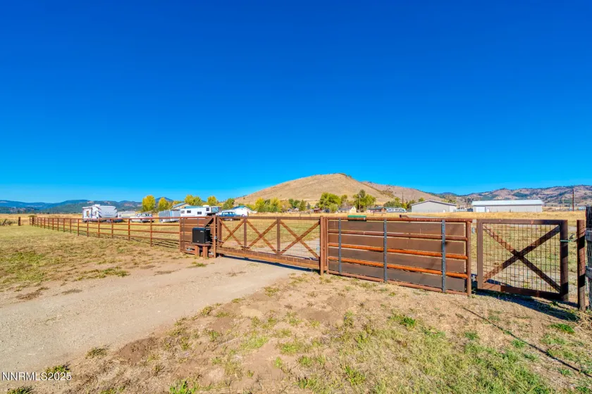 81184 State Route 70, Beckwourth, California 96129, ,Commercial Sale,Residential,State Route 70,250056985