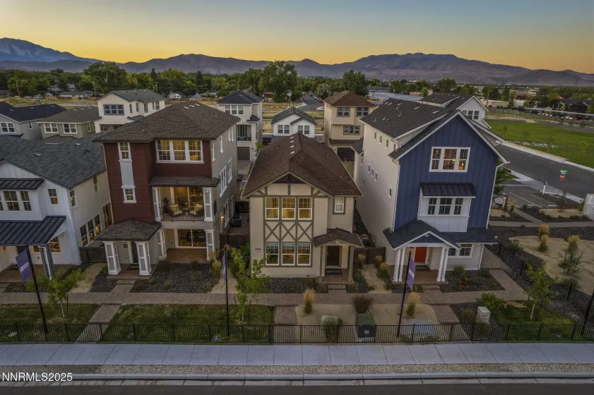 1302 Grove, Carson City, Nevada 89701, 4 Bedrooms Bedrooms, ,4 BathroomsBathrooms,Residential,Residential,Grove,250056988