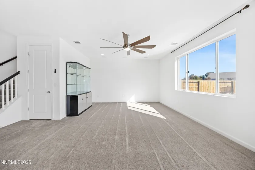 7948 Hat Creek, Sparks, Nevada 89436, 5 Bedrooms Bedrooms, ,4 BathroomsBathrooms,Residential,Residential,Hat Creek,250056989
