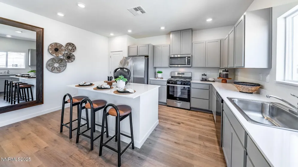 4234 White Feather, Sparks, Nevada 89436, 4 Bedrooms Bedrooms, ,3 BathroomsBathrooms,Residential,Residential,White Feather,250056992
