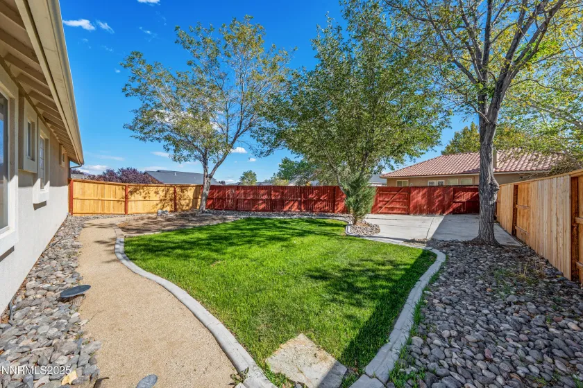 SIDE YARD