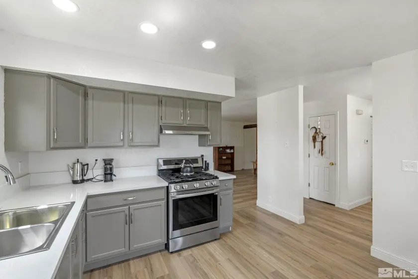 10605 Osage, Reno, Nevada 89508, 3 Bedrooms Bedrooms, ,2 BathroomsBathrooms,Residential,Residential,Osage,250006174