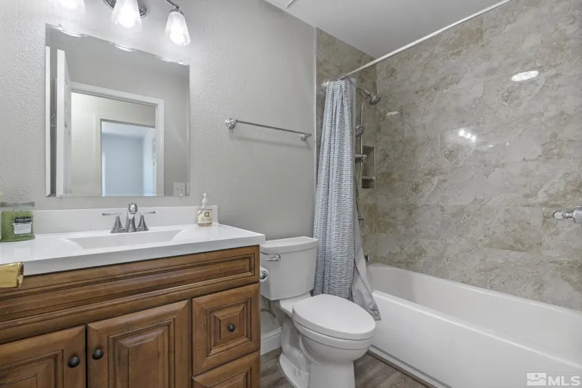 10605 Osage, Reno, Nevada 89508, 3 Bedrooms Bedrooms, ,2 BathroomsBathrooms,Residential,Residential,Osage,250006174