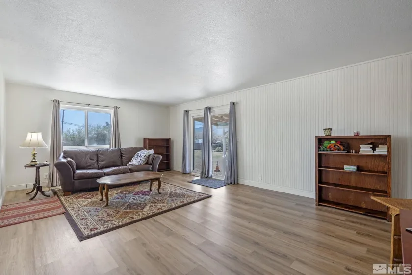 10605 Osage, Reno, Nevada 89508, 3 Bedrooms Bedrooms, ,2 BathroomsBathrooms,Residential,Residential,Osage,250006174