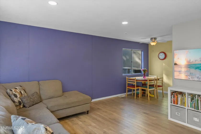 7720 Yorkshire, Reno, Nevada 89506, 3 Bedrooms Bedrooms, ,2 BathroomsBathrooms,Residential,Residential,Yorkshire,250057000