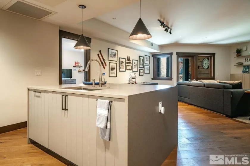 17 Beach Club, Stateline, Nevada 89449, 1 Bedroom Bedrooms, ,2 BathroomsBathrooms,Residential,Residential,Beach Club,250004906