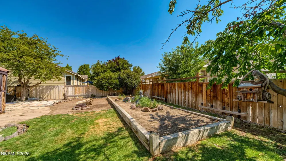 7302 Little Easy, Sparks, Nevada 89436, 4 Bedrooms Bedrooms, ,3 BathroomsBathrooms,Residential,Residential,Little Easy,250053094