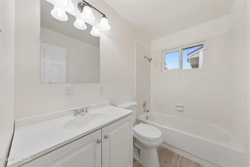 220 6th, Sun Valley, Nevada 89433, 3 Bedrooms Bedrooms, ,2 BathroomsBathrooms,Residential,Residential,6th,250057009