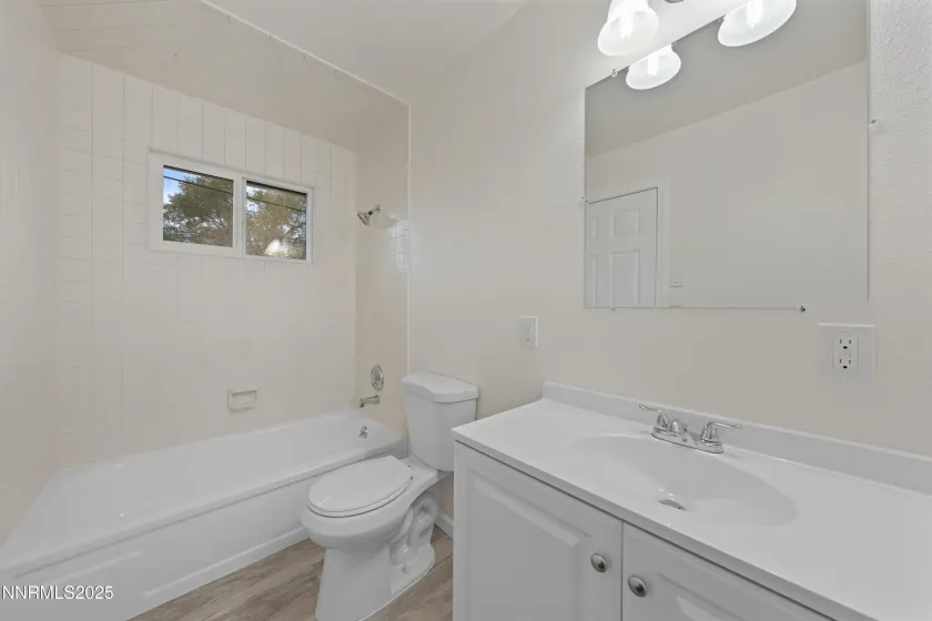 220 6th, Sun Valley, Nevada 89433, 3 Bedrooms Bedrooms, ,2 BathroomsBathrooms,Residential,Residential,6th,250057009