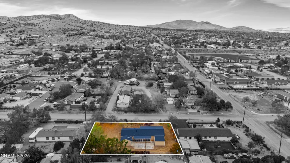 220 6th, Sun Valley, Nevada 89433, 3 Bedrooms Bedrooms, ,2 BathroomsBathrooms,Residential,Residential,6th,250057009