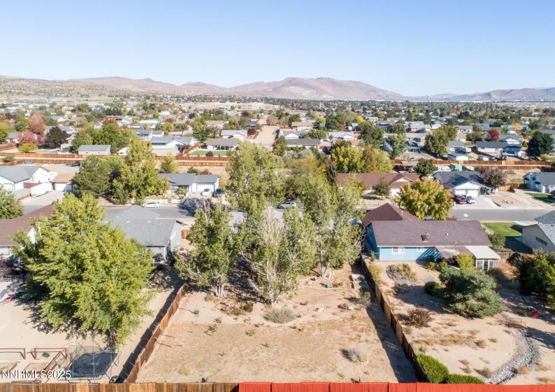 335 Veronica, Sparks, Nevada 89436, 3 Bedrooms Bedrooms, ,2 BathroomsBathrooms,Residential,Residential,Veronica,250057011