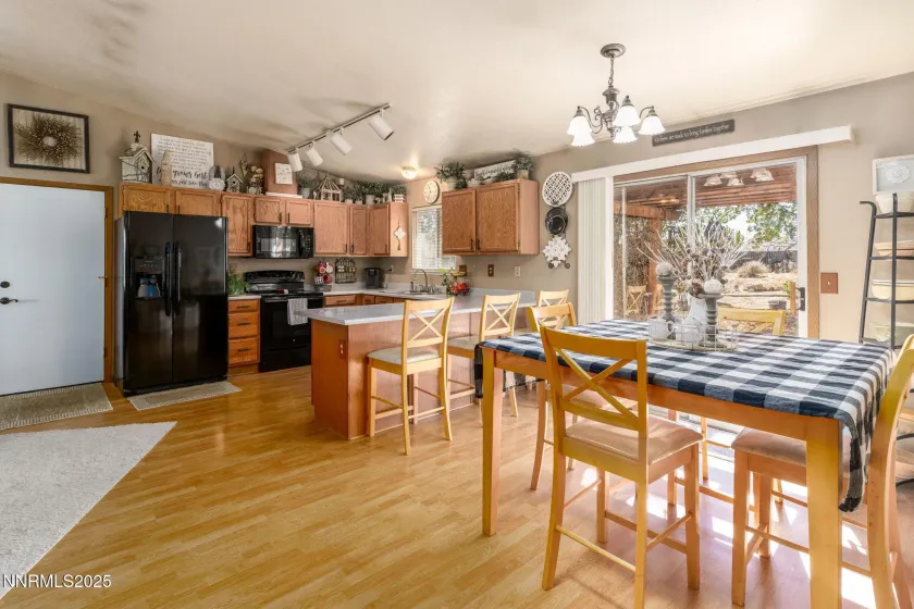 335 Veronica, Sparks, Nevada 89436, 3 Bedrooms Bedrooms, ,2 BathroomsBathrooms,Residential,Residential,Veronica,250057011