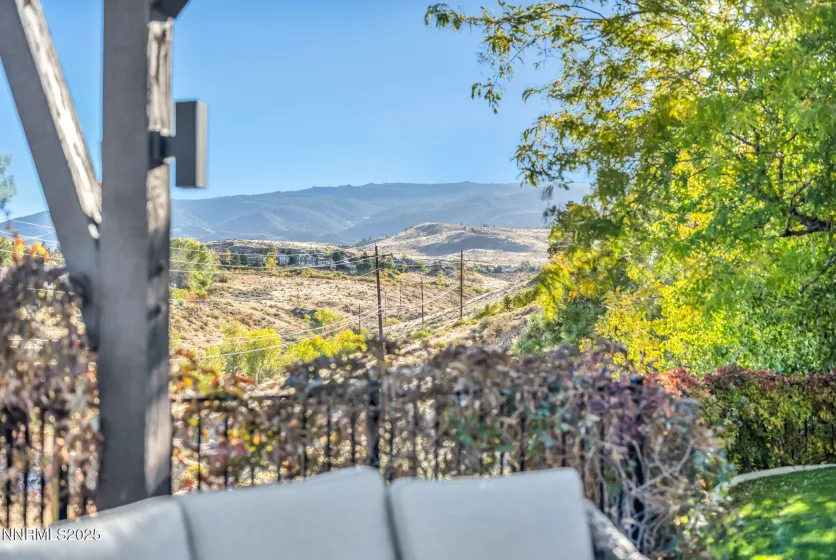 2360 Pioneer, Reno, Nevada 89509, 5 Bedrooms Bedrooms, ,4 BathroomsBathrooms,Residential,Residential,Pioneer,250057015