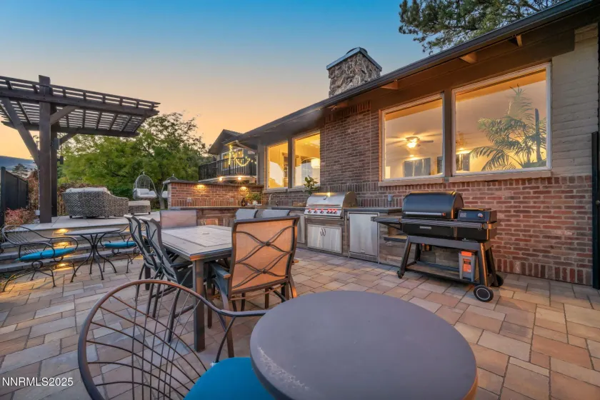 2360 Pioneer, Reno, Nevada 89509, 5 Bedrooms Bedrooms, ,4 BathroomsBathrooms,Residential,Residential,Pioneer,250057015