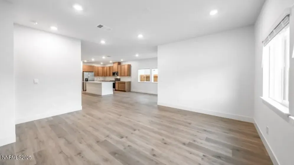6006 Lazy Meadow, Sparks, Nevada 89436, 4 Bedrooms Bedrooms, ,2 BathroomsBathrooms,Residential,Residential,Lazy Meadow,250057017