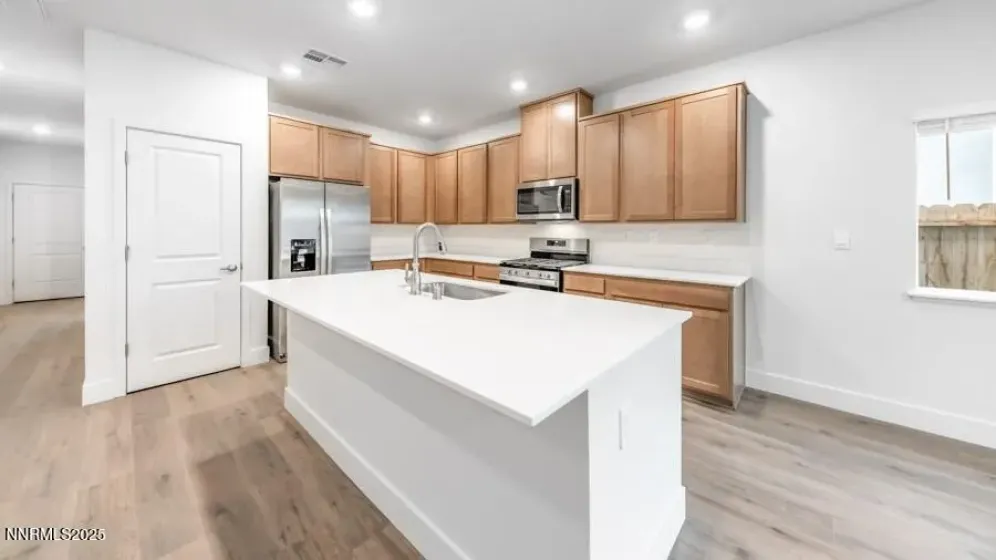 6006 Lazy Meadow, Sparks, Nevada 89436, 4 Bedrooms Bedrooms, ,2 BathroomsBathrooms,Residential,Residential,Lazy Meadow,250057017