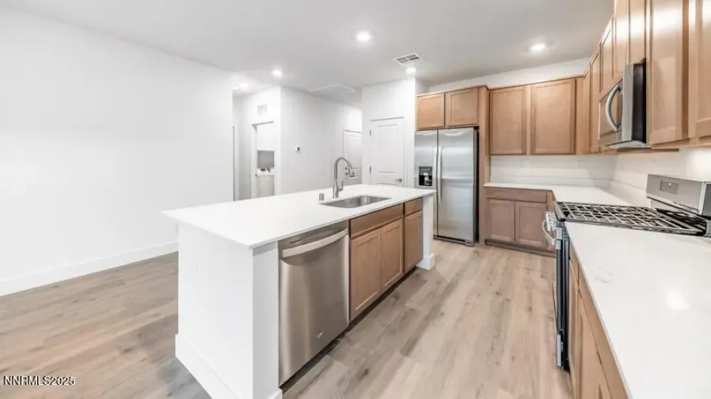 6006 Lazy Meadow, Sparks, Nevada 89436, 4 Bedrooms Bedrooms, ,2 BathroomsBathrooms,Residential,Residential,Lazy Meadow,250057017