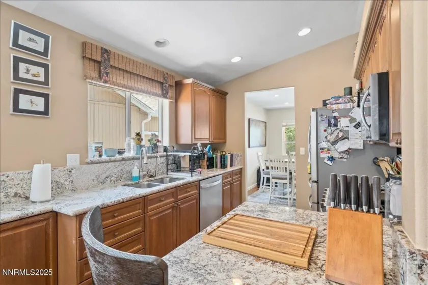 38 Ave De La Argent, Sparks, Nevada 89434, 3 Bedrooms Bedrooms, ,2 BathroomsBathrooms,Residential,Residential,Ave De La Argent,250057019