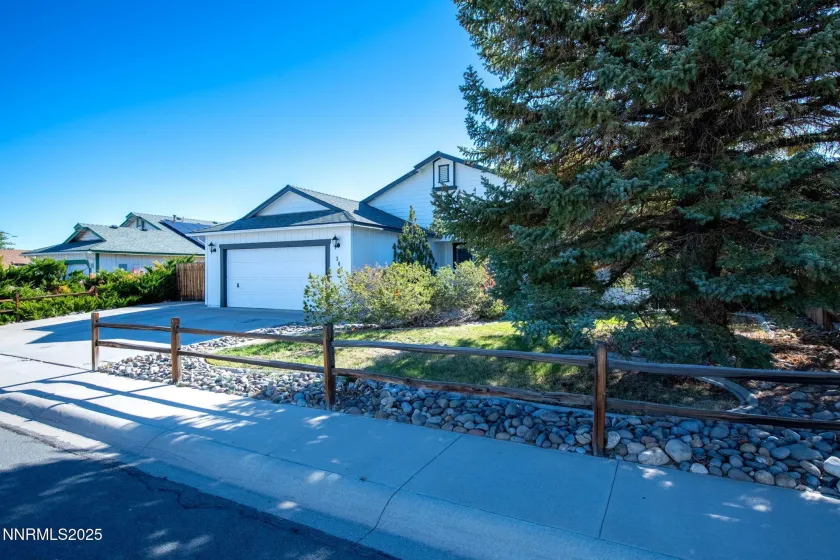 303 Stillwater, Dayton, Nevada 89403, 4 Bedrooms Bedrooms, ,2 BathroomsBathrooms,Residential,Residential,Stillwater,250057021