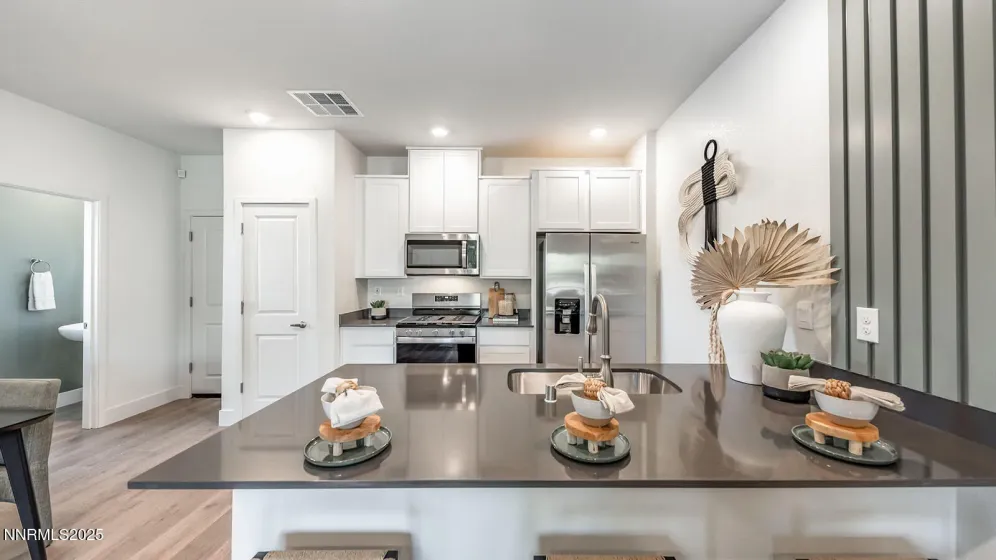 1621 Icelandic, Reno, Nevada 89523, 3 Bedrooms Bedrooms, ,3 BathroomsBathrooms,Residential,Residential,Icelandic,250057020