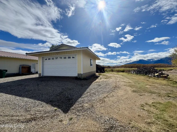 911 Waterloo, Gardnerville, Nevada 89460, 3 Bedrooms Bedrooms, ,2 BathroomsBathrooms,Residential,Residential,Waterloo,250057022