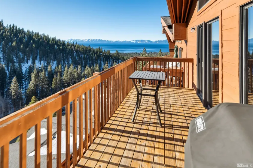 400 Fairview, Incline Village, Nevada 89451, 4 Bedrooms Bedrooms, ,4 BathroomsBathrooms,Residential,Residential,Fairview,250057026
