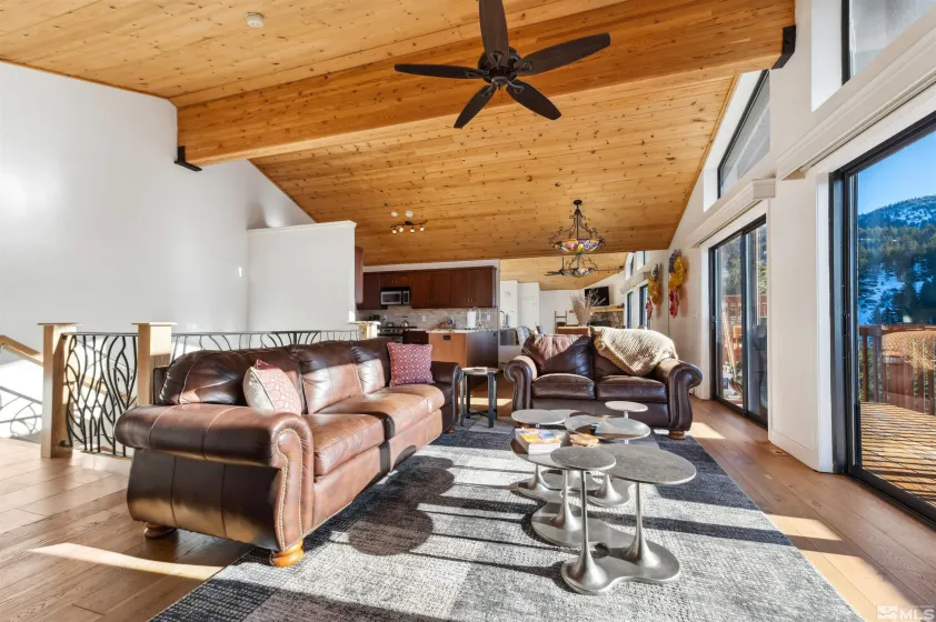 400 Fairview, Incline Village, Nevada 89451, 4 Bedrooms Bedrooms, ,4 BathroomsBathrooms,Residential,Residential,Fairview,250057026