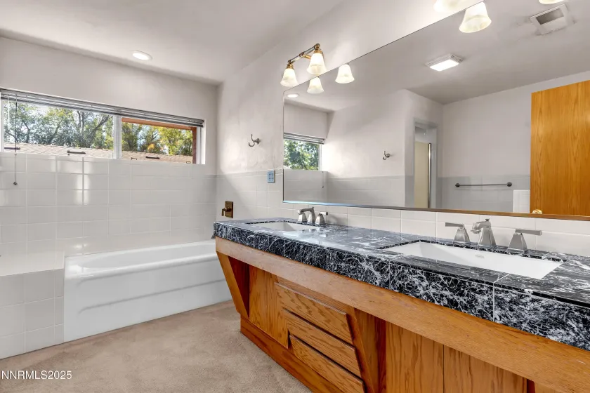 870 Lyman, Reno, Nevada 89509, 4 Bedrooms Bedrooms, ,3 BathroomsBathrooms,Residential,Residential,Lyman,250057028