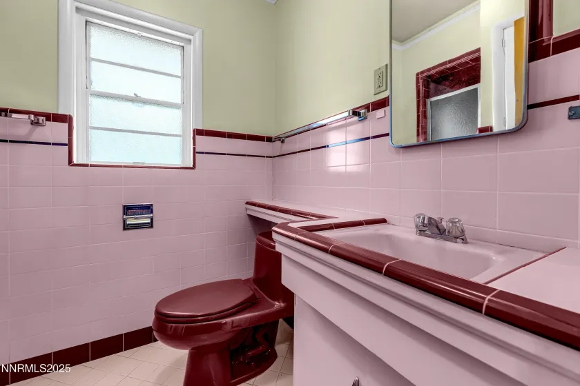 870 Lyman, Reno, Nevada 89509, 4 Bedrooms Bedrooms, ,3 BathroomsBathrooms,Residential,Residential,Lyman,250057028