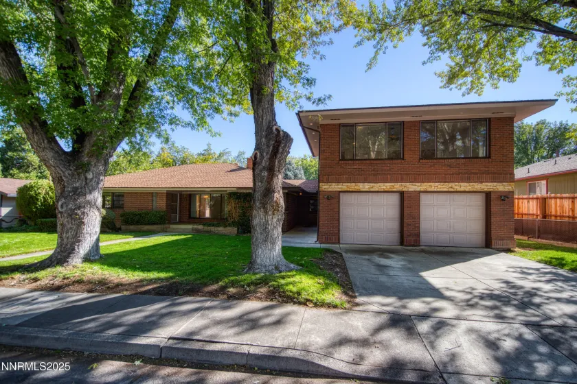 870 Lyman, Reno, Nevada 89509, 4 Bedrooms Bedrooms, ,3 BathroomsBathrooms,Residential,Residential,Lyman,250057028