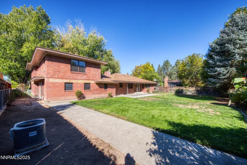 870 Lyman, Reno, Nevada 89509, 4 Bedrooms Bedrooms, ,3 BathroomsBathrooms,Residential,Residential,Lyman,250057028