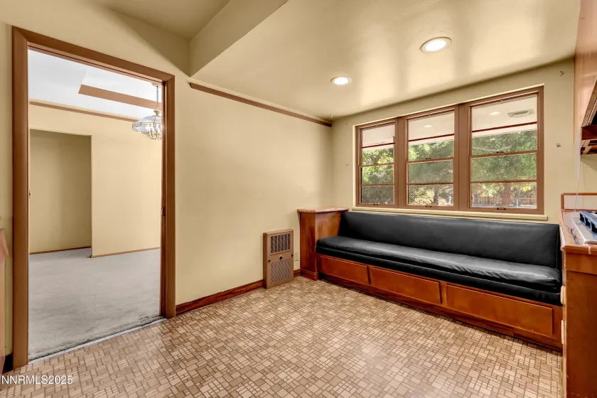 870 Lyman, Reno, Nevada 89509, 4 Bedrooms Bedrooms, ,3 BathroomsBathrooms,Residential,Residential,Lyman,250057028