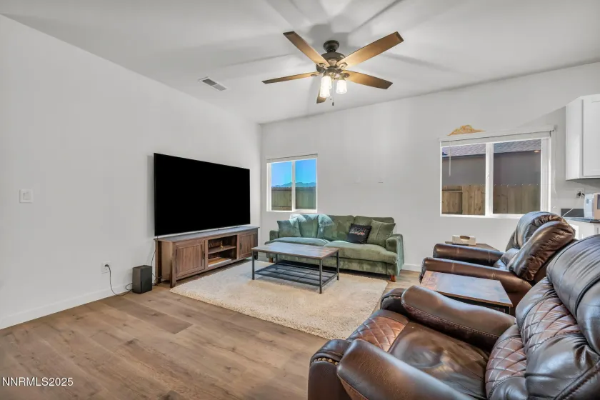 1019 Anthony, Fernley, Nevada 89408, 3 Bedrooms Bedrooms, ,2 BathroomsBathrooms,Residential,Residential,Anthony,250057032