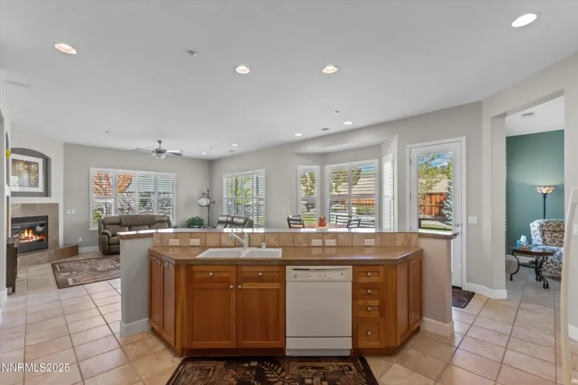 4450 Desert Vista, Sparks, Nevada 89436, 4 Bedrooms Bedrooms, ,3 BathroomsBathrooms,Residential,Residential,Desert Vista,250057034