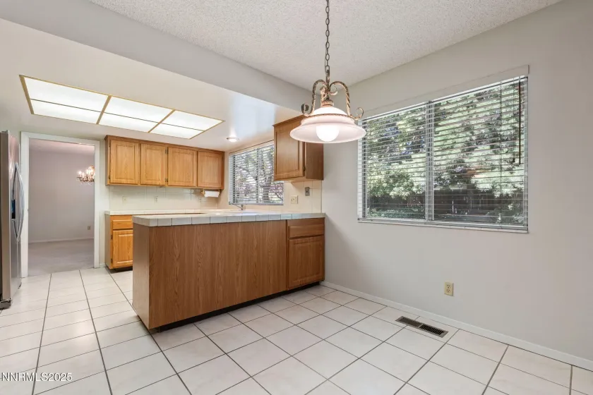 4899 Cool Springs, Reno, Nevada 89509, 5 Bedrooms Bedrooms, ,3 BathroomsBathrooms,Residential,Residential,Cool Springs,250052214