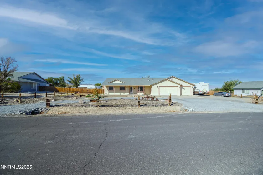 141 Country Ranch, Fernley, Nevada 89408, 3 Bedrooms Bedrooms, ,2 BathroomsBathrooms,Residential,Residential,Country Ranch,250057037