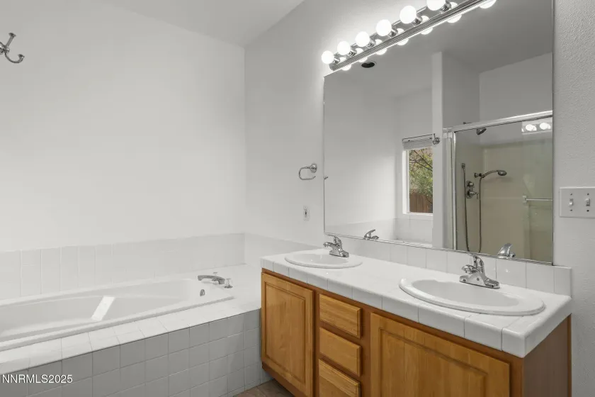 39 Marilyn Mae, Sparks, Nevada 89441, 4 Bedrooms Bedrooms, ,3 BathroomsBathrooms,Residential,Residential,Marilyn Mae,250057038