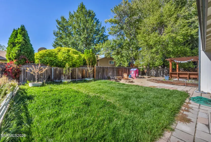 2002 Wabash, Sparks, Nevada 89434, 4 Bedrooms Bedrooms, ,2 BathroomsBathrooms,Residential,Residential,Wabash,250057039